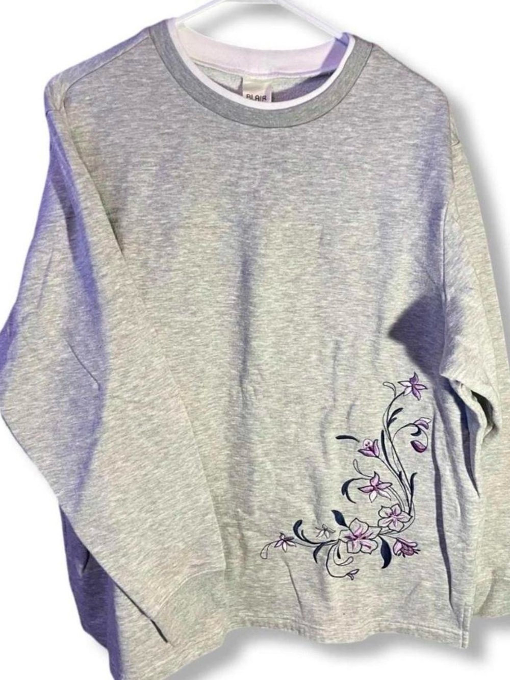 Heather gray retro embroidered crewneck